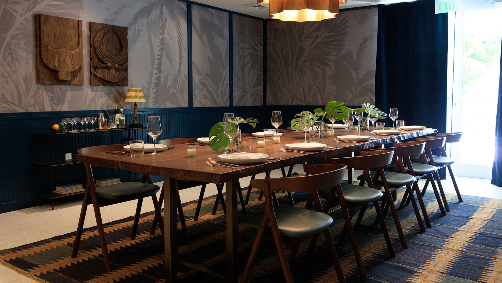 private dining tablescape