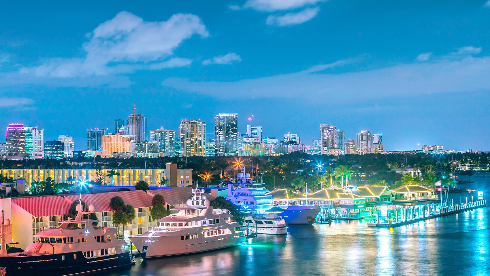 downtown fort lauderdale at night